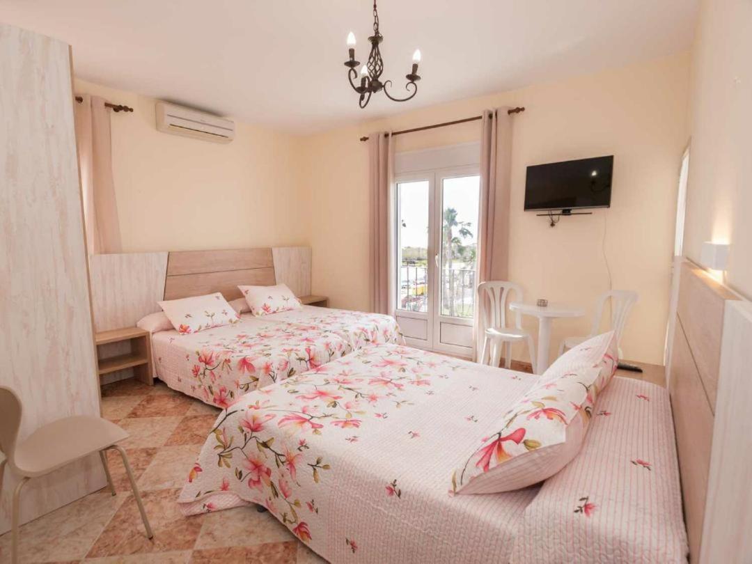 Hostal Sonrisa Del Mar Conil De La Frontera Exterior foto